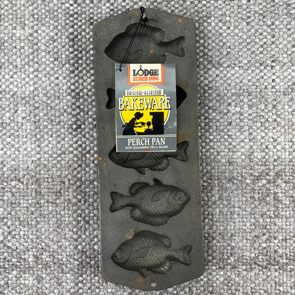 Lodge Perch Pan Cast Iron Fish Mold 5PP2 Gray Rustic Cabin Bakeware USA Made